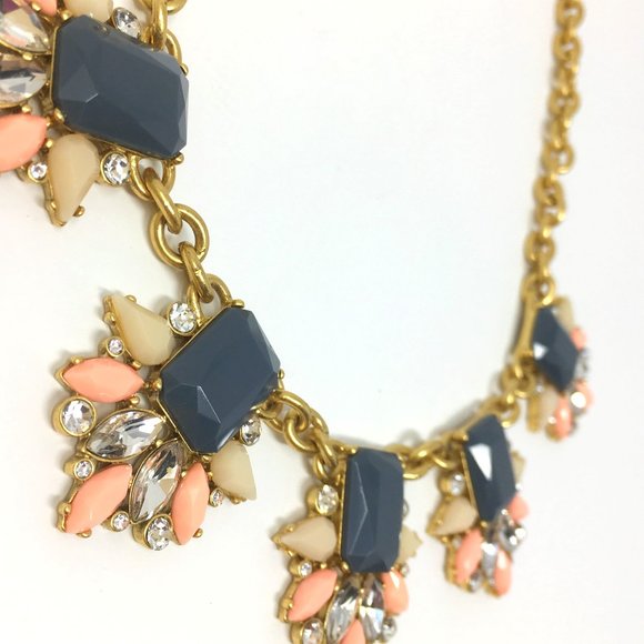 J CREW FACTORY GEMSTONE CLUSTER NECKLACE STATEMENT FAUX GOLD DIAMOND NWT EASTER - Picture 5 of 13
